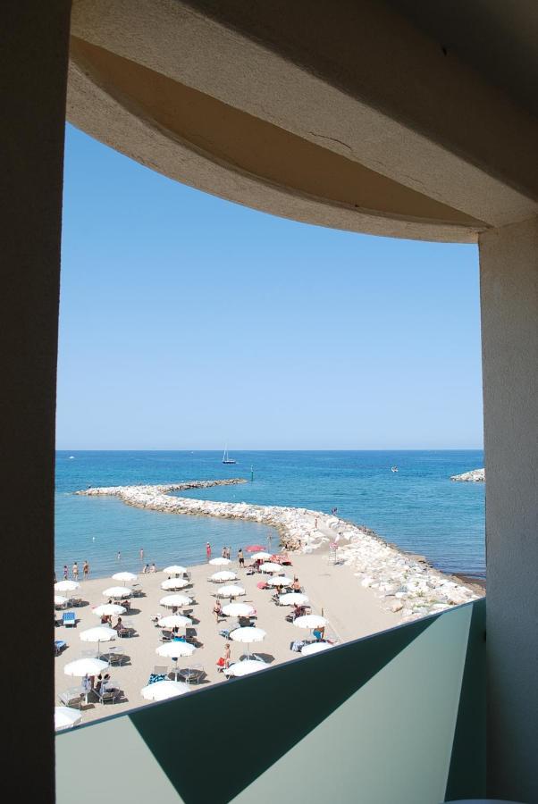 Hotel Stella Marina Сан Винченцо Екстериор снимка