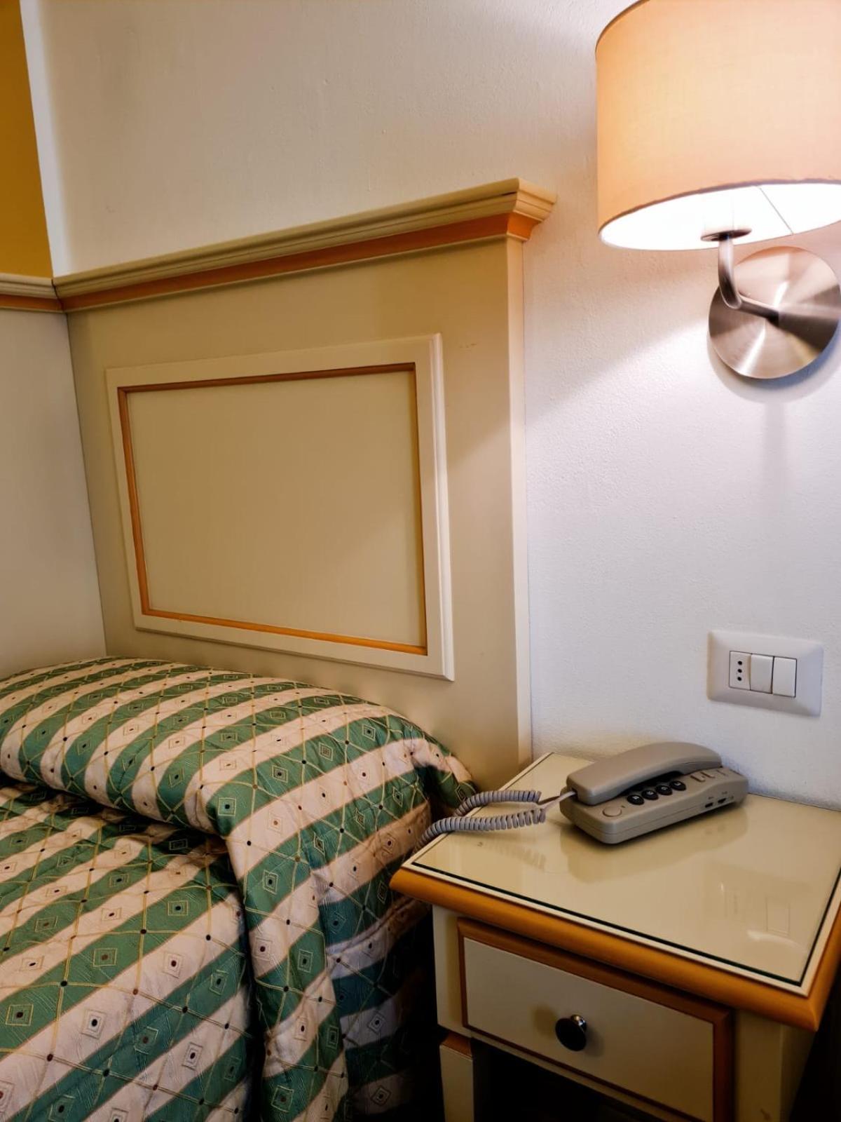 Hotel Stella Marina Сан Винченцо Екстериор снимка